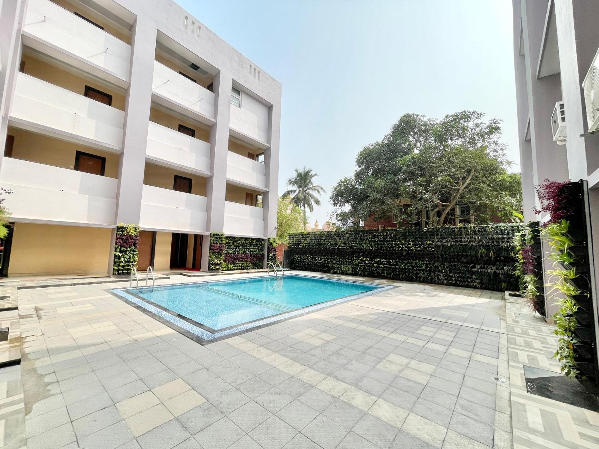 Hotel Rockbay, Puri Swimming-Pool, Near-Sea-Beach-And-Temple Fully-Air-Conditioned-Hotel With-Lift-And-Parking-Facility Zewnętrze zdjęcie