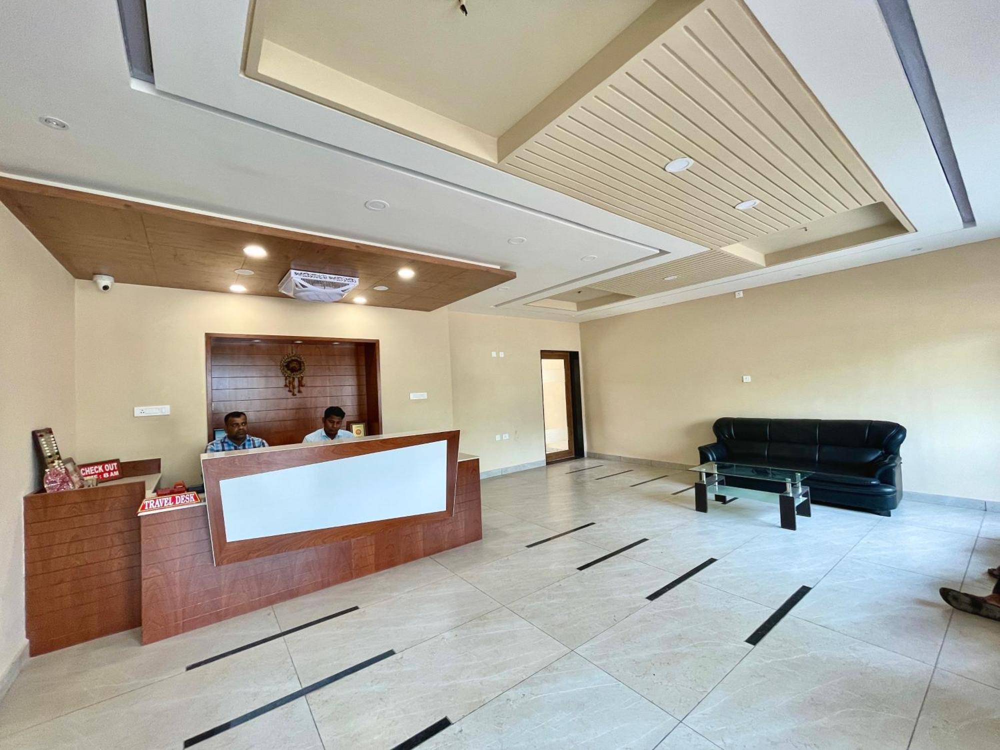 Hotel Rockbay, Puri Swimming-Pool, Near-Sea-Beach-And-Temple Fully-Air-Conditioned-Hotel With-Lift-And-Parking-Facility Zewnętrze zdjęcie