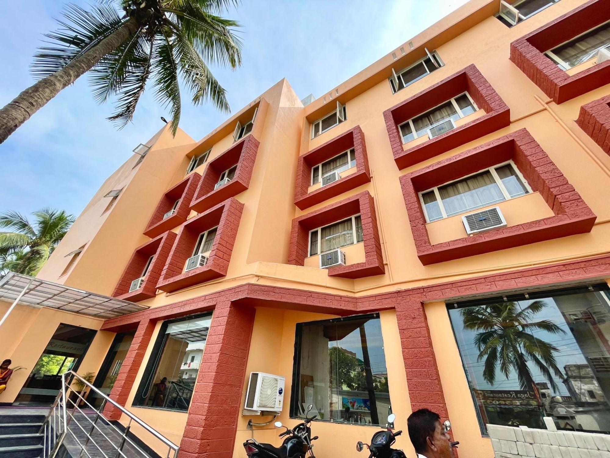 Hotel Rockbay, Puri Swimming-Pool, Near-Sea-Beach-And-Temple Fully-Air-Conditioned-Hotel With-Lift-And-Parking-Facility Zewnętrze zdjęcie