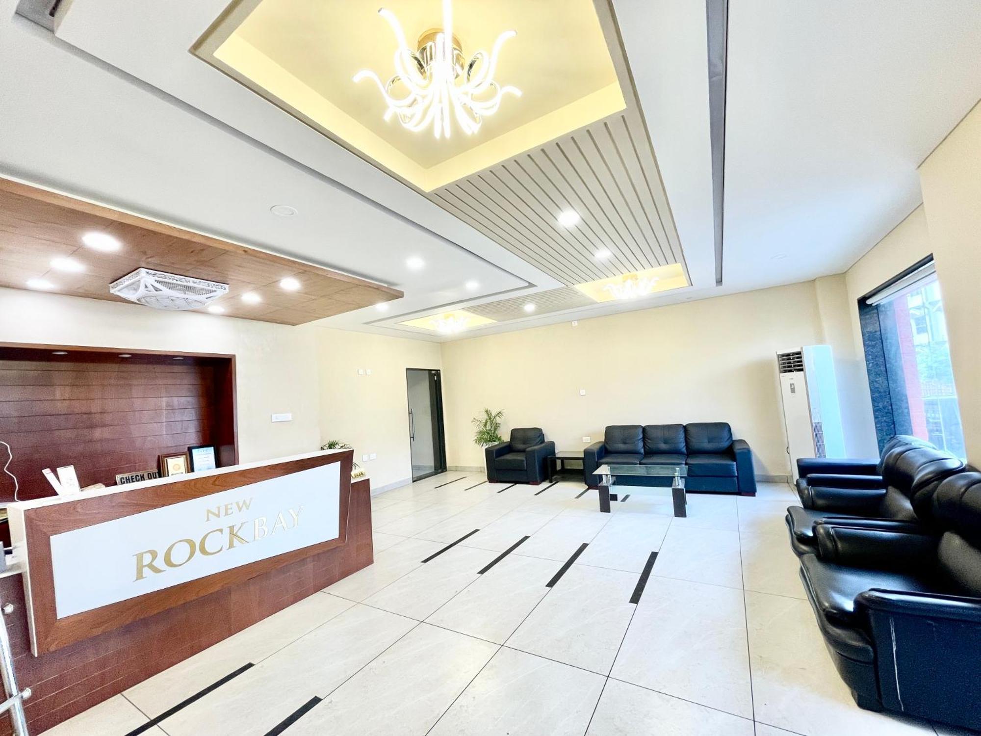 Hotel Rockbay, Puri Swimming-Pool, Near-Sea-Beach-And-Temple Fully-Air-Conditioned-Hotel With-Lift-And-Parking-Facility Zewnętrze zdjęcie