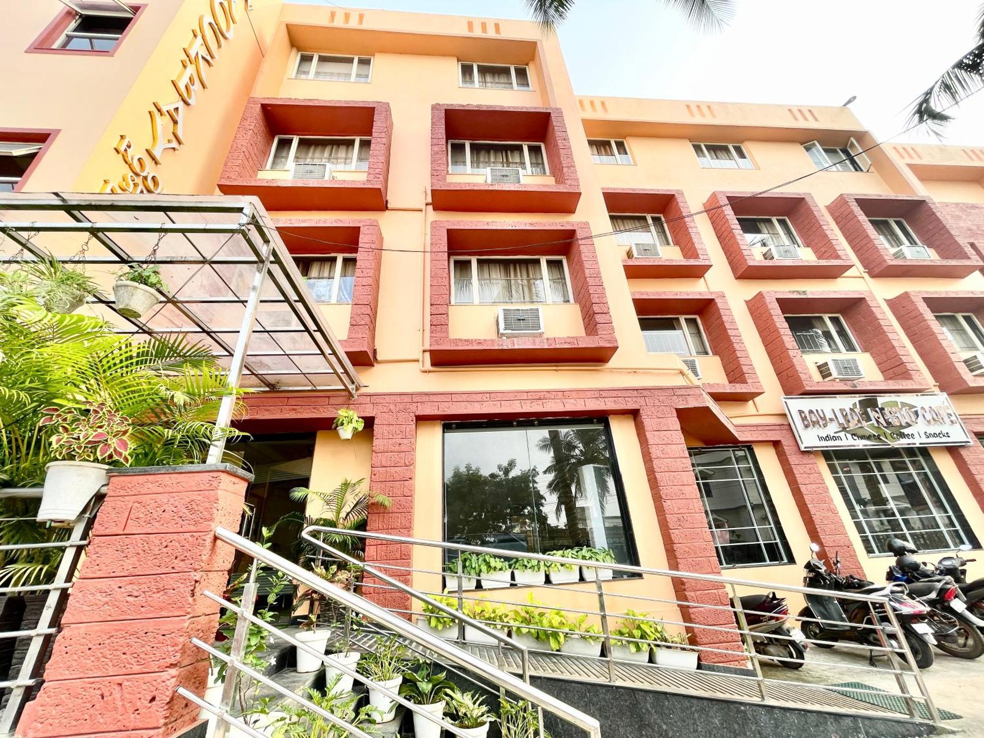 Hotel Rockbay, Puri Swimming-Pool, Near-Sea-Beach-And-Temple Fully-Air-Conditioned-Hotel With-Lift-And-Parking-Facility Zewnętrze zdjęcie